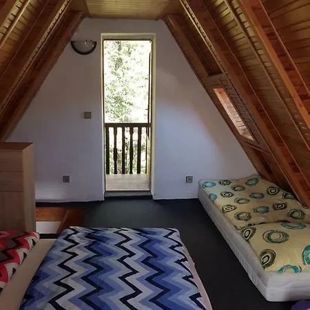 Apartment Stare Dobrkovice E3/2 Kajov